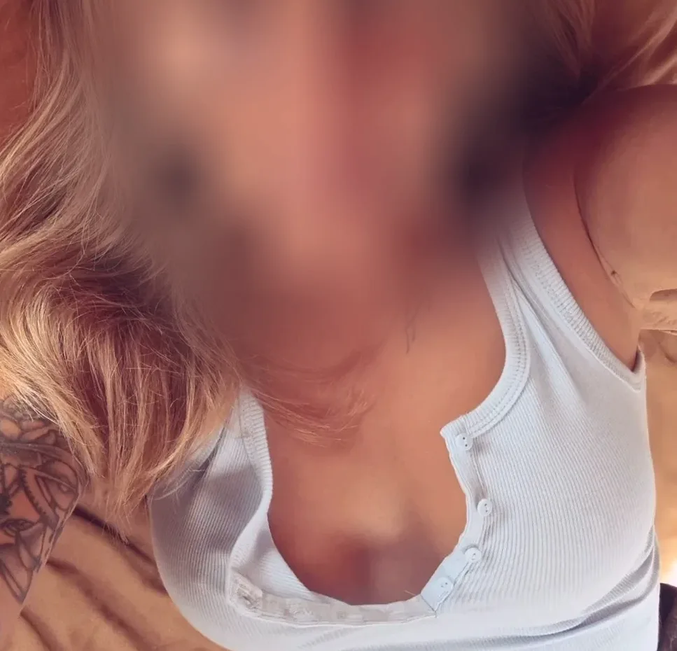 Fabienne, 33