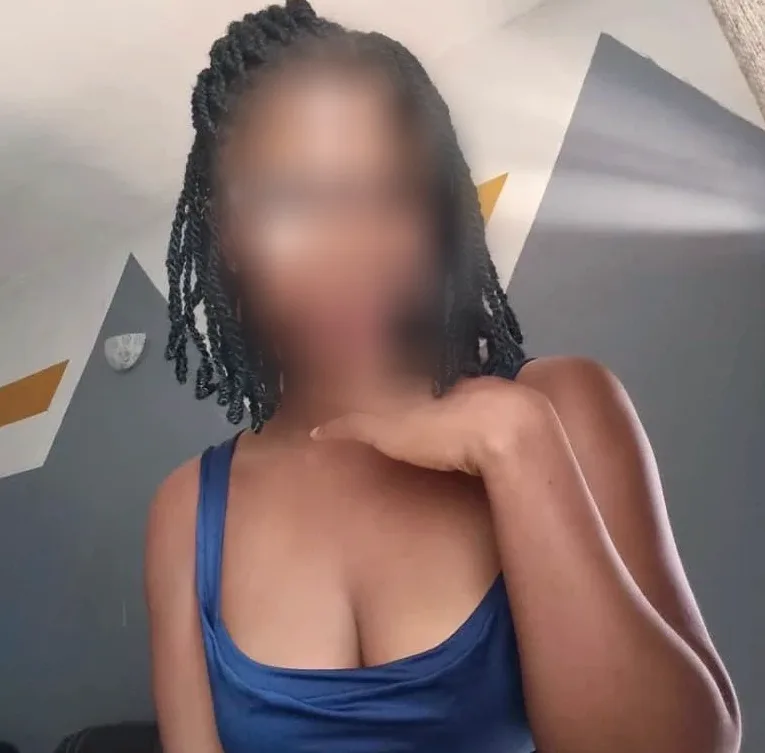 Juliane, 29