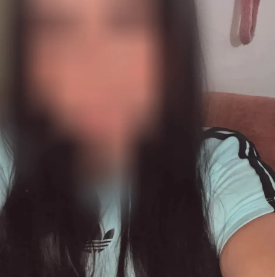 Nora, 25